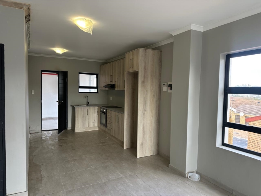 To Let 2 Bedroom Property for Rent in Oakglen Western Cape